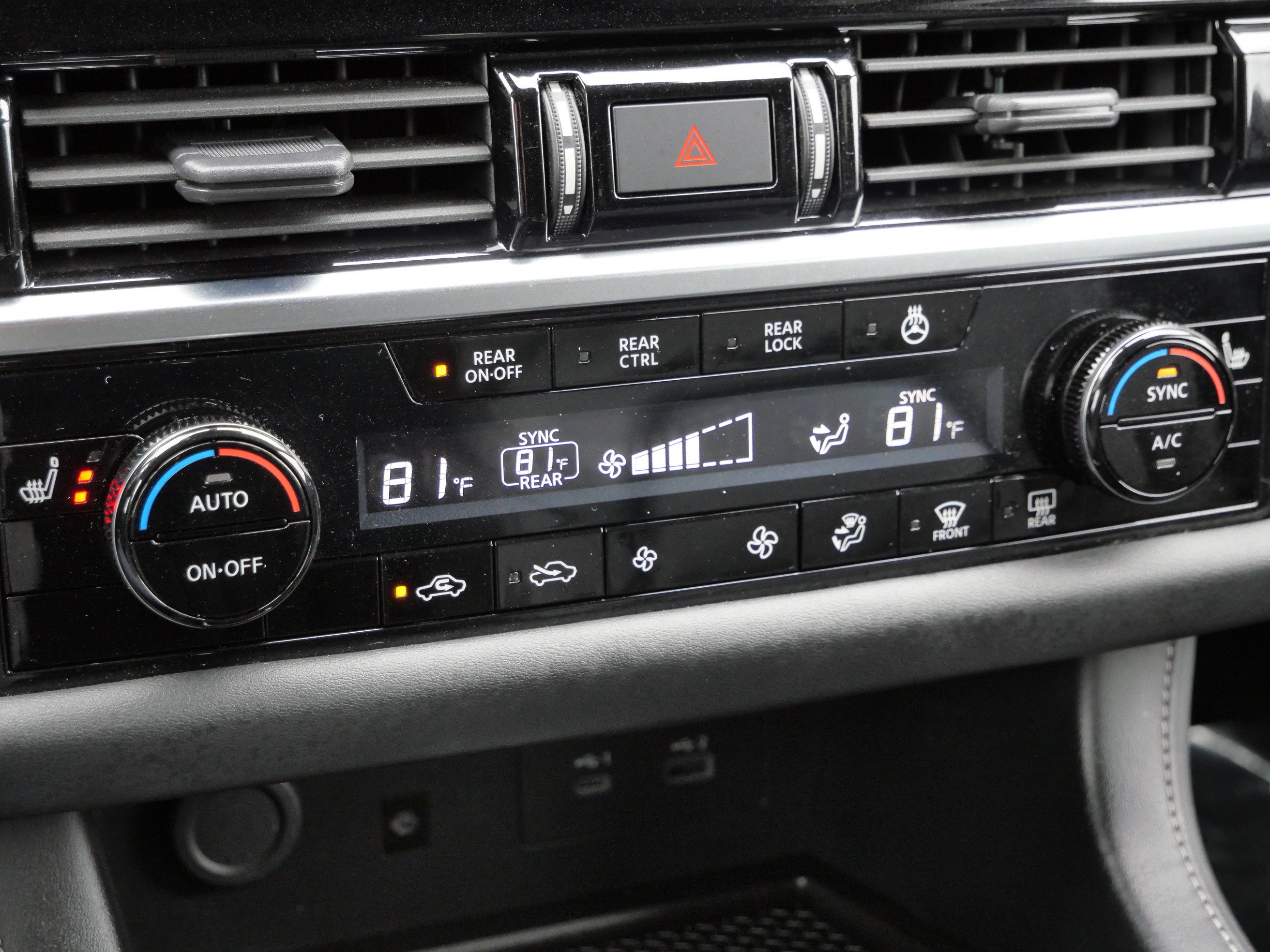 Used 2023 Nissan Pathfinder SL image 22