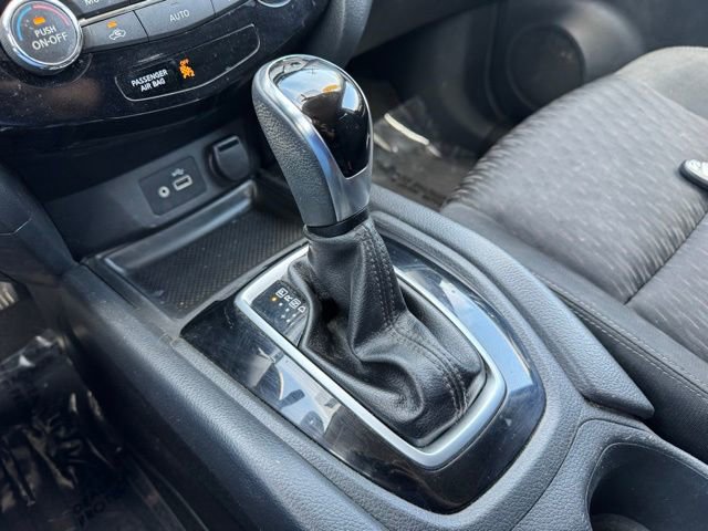 Used 2018 Nissan Rogue SV AWD/4WD image 28