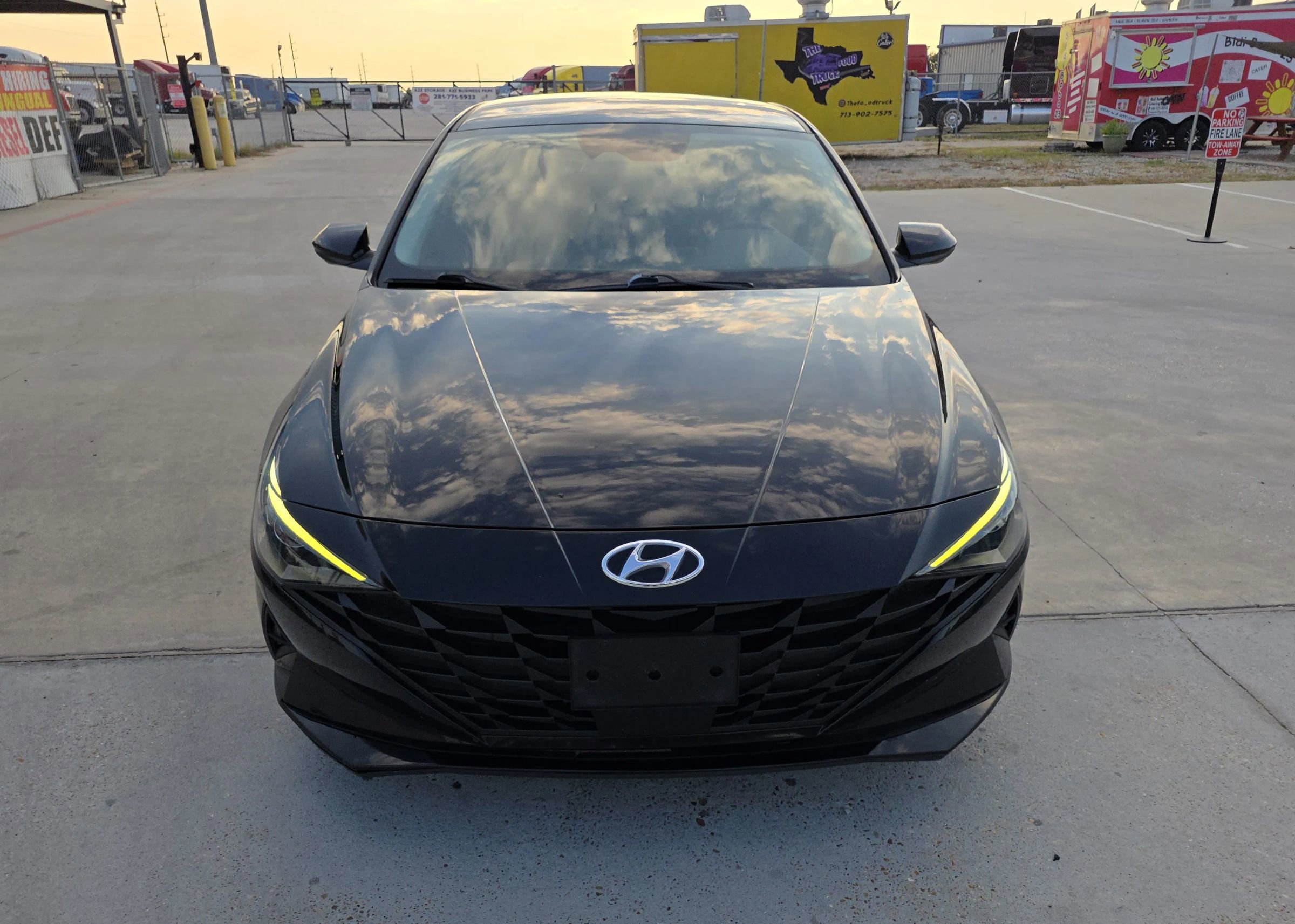 Used 2022 Hyundai Elantra SEL w/ Convenience Package image 4