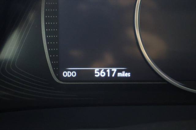 Certified 2025 Lexus ES 300h w/ Premium Package FWD image 17