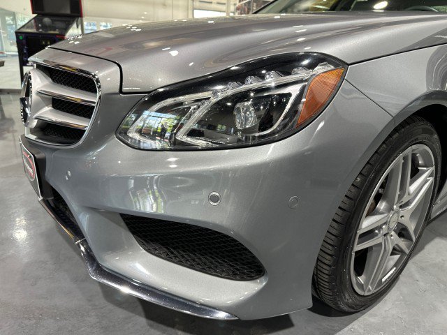 Used 2014 Mercedes-Benz E 550 4MATIC Sedan w/ Premium 1 Package image 23