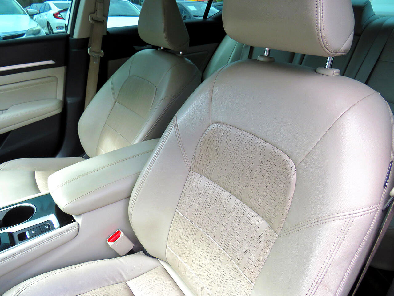 Used 2022 Nissan Altima 2.5 Platinum image 13