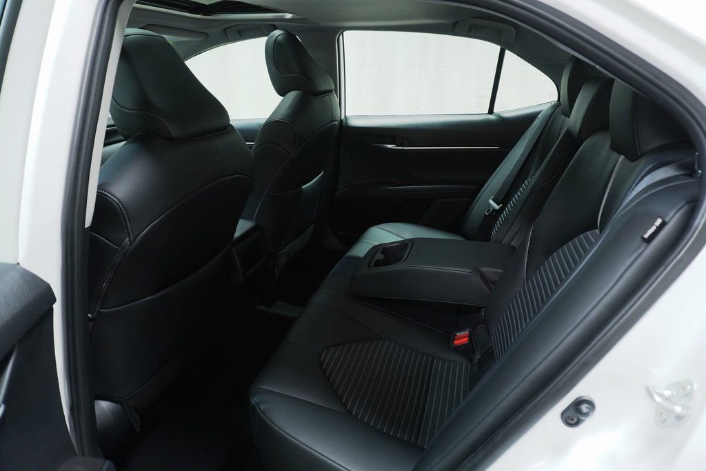 Used 2023 Toyota Camry SE w/ Convenience Package image 12