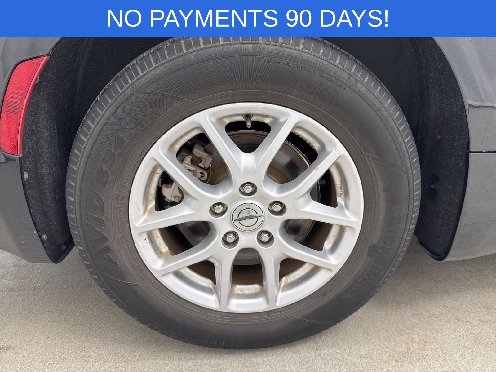 Used 2023 Chrysler Pacifica Touring-L FWD image 43