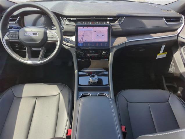 New 2025 Jeep Grand Cherokee Limited w/ Black Appearance Package RWD image 16