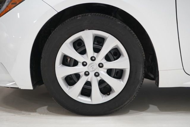 Used 2025 Toyota Corolla LE image 13