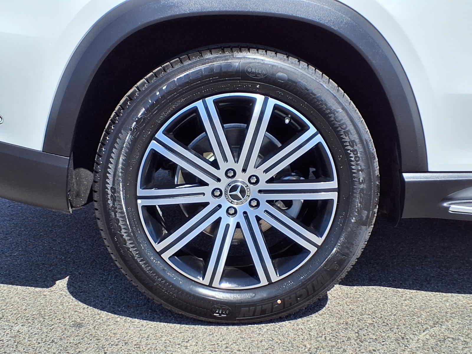 Used 2024 Mercedes-Benz GLE 350 4MATIC image 7