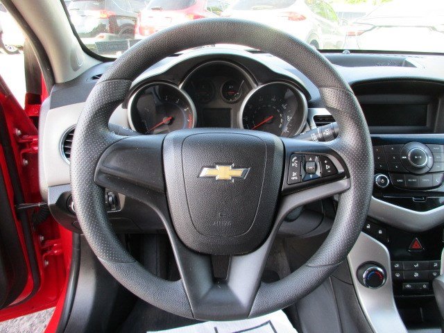 Used 2014 Chevrolet Cruze LS FWD image 12