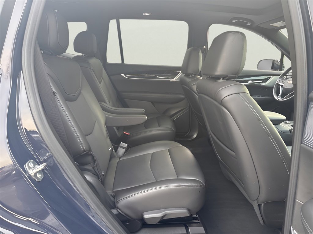 Certified 2025 Cadillac XT6 Premium Luxury image 21