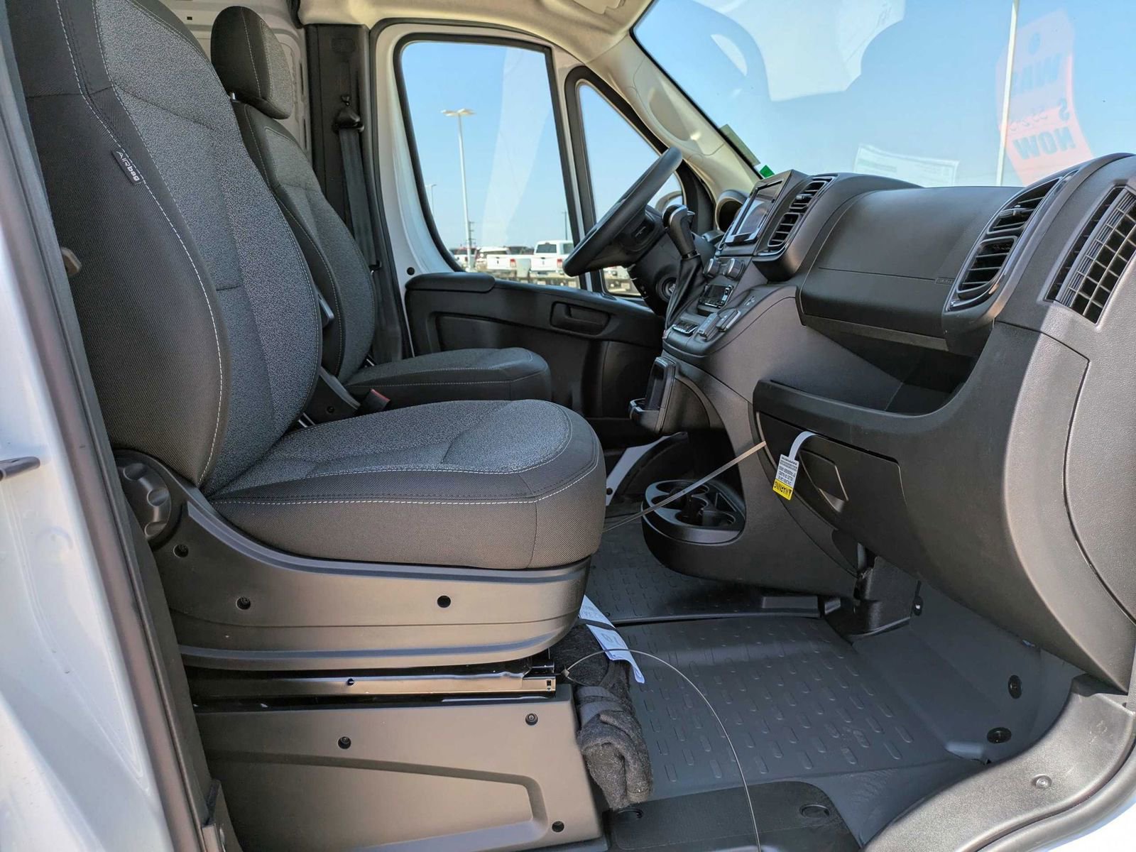 New 2025 RAM ProMaster 2500 w/ Power Group image 15