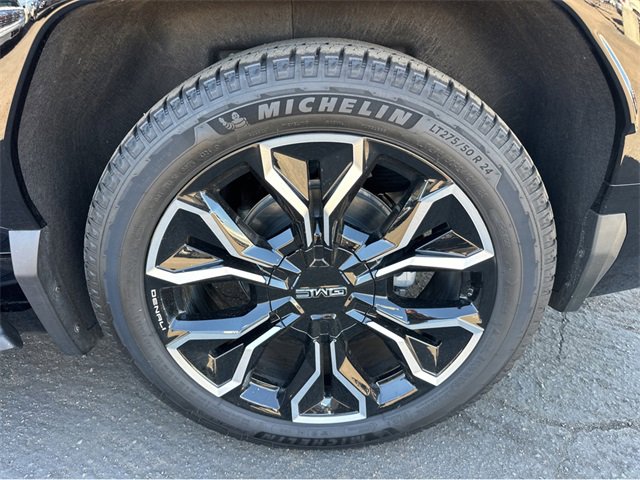 New 2025 GMC Sierra EV Denali image 13