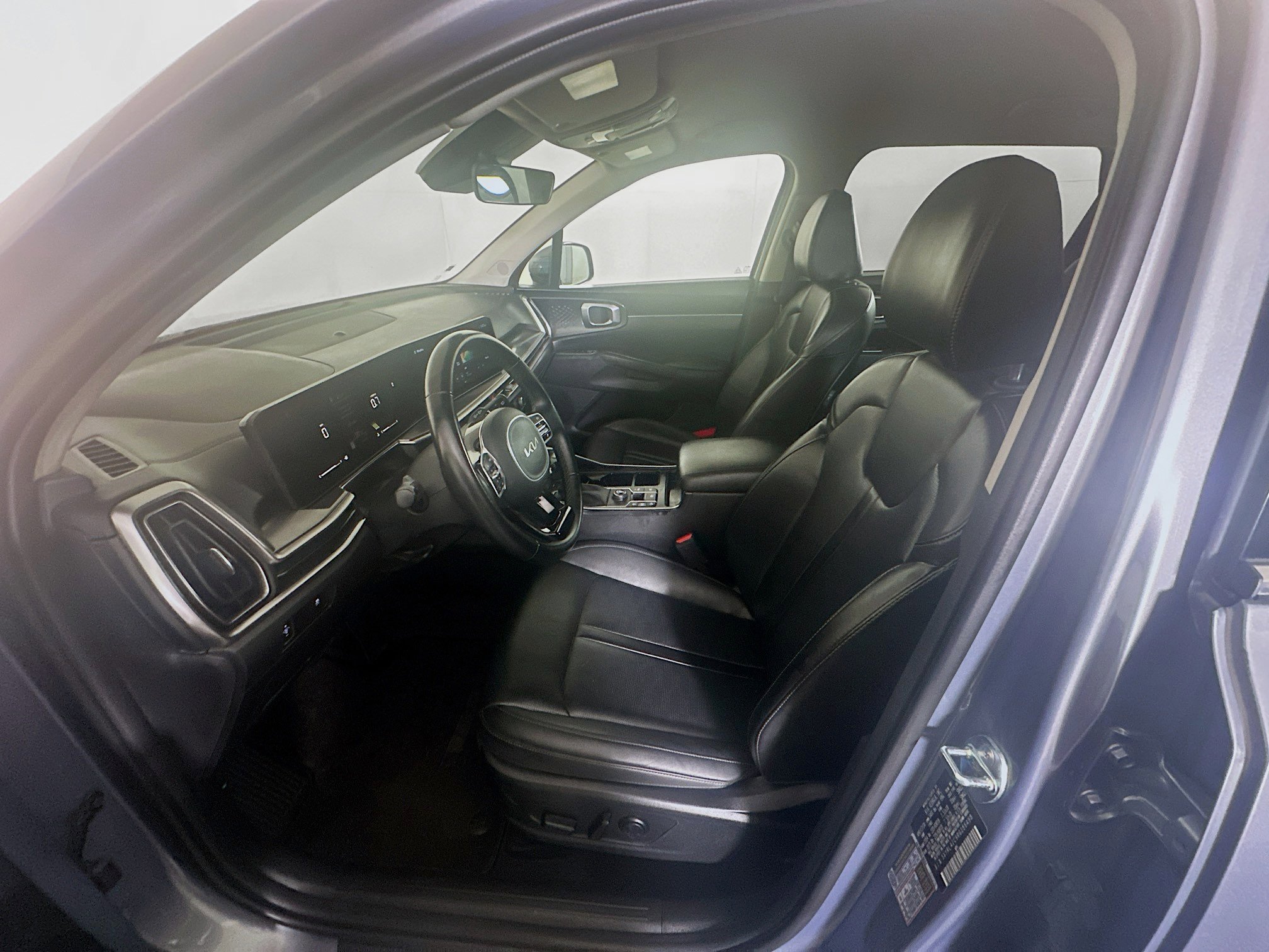 Used 2024 Kia Sorento S image 13