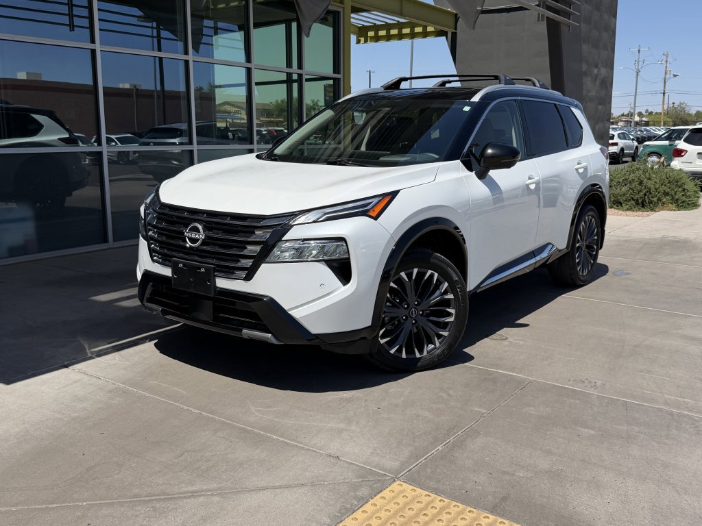 Used 2025 Nissan Rogue Platinum w/ Platinum Premium Package AWD/4WD image 2