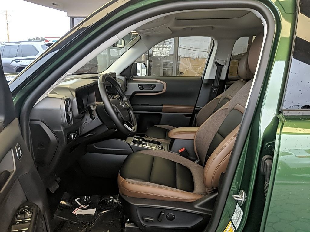 Used 2025 Ford Bronco Sport Outer Banks w/ Outer Banks Tech Package+ image 12