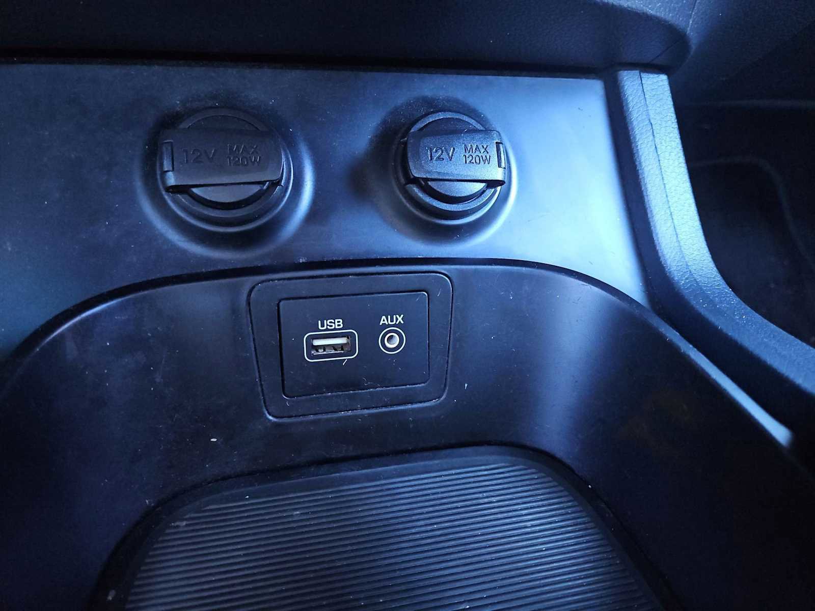 Used 2017 Hyundai Santa Fe Sport image 28