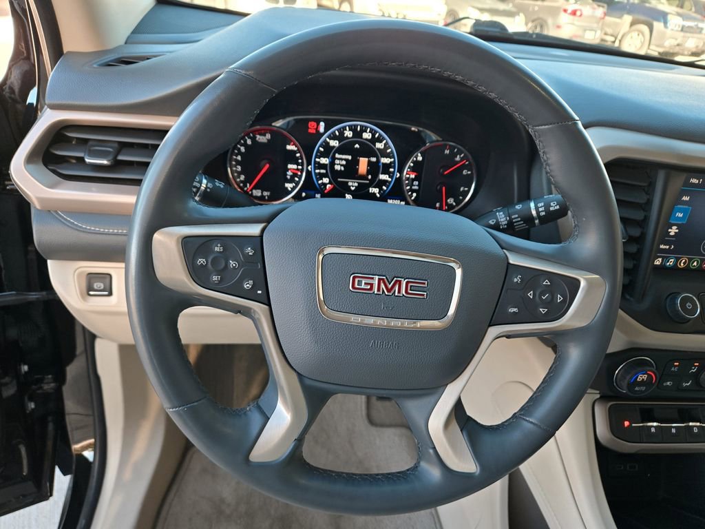 Used 2023 GMC Acadia Denali FWD image 13