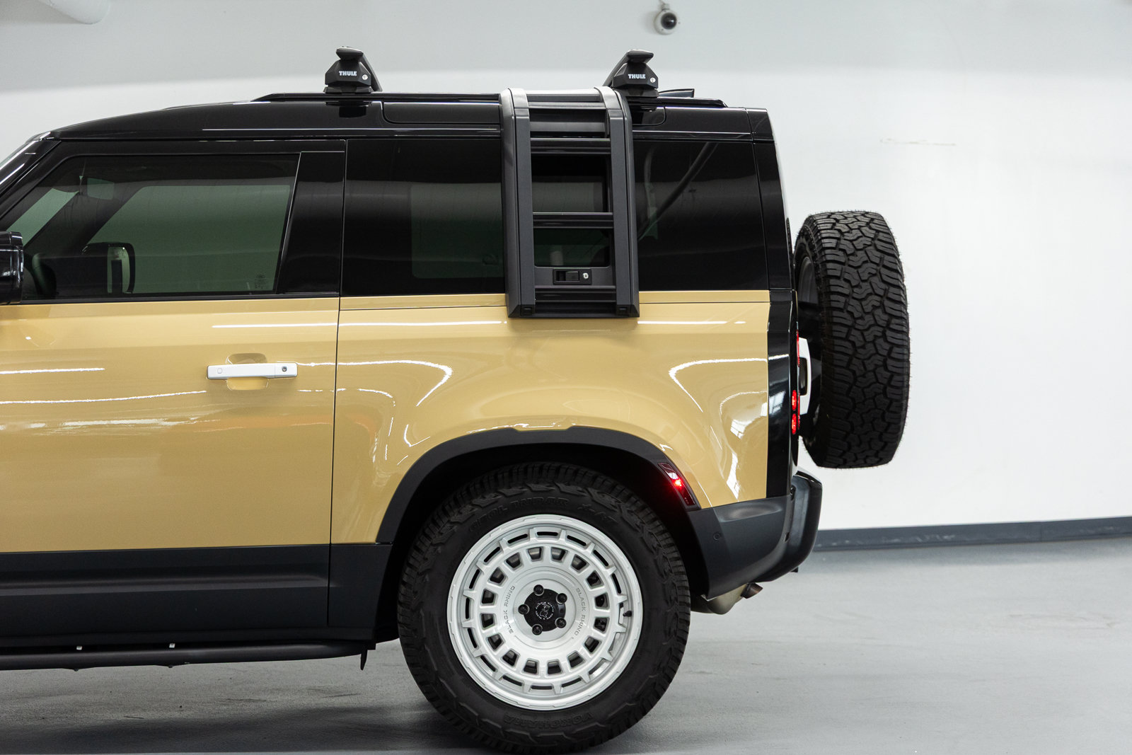Used 2025 Land Rover Defender 90 S AWD/4WD image 17