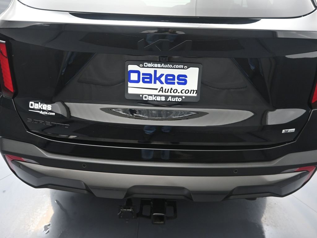 Certified 2025 Kia Sorento SX Prestige w/ Sage Leather Package image 37