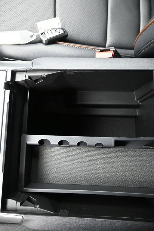 New 2025 Ford F150 Lariat image 46