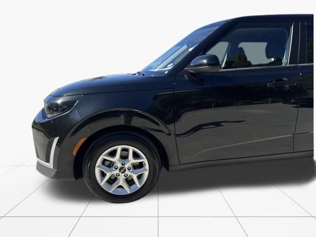 Used 2024 Kia Soul LX w/ Option Group 015 image 9