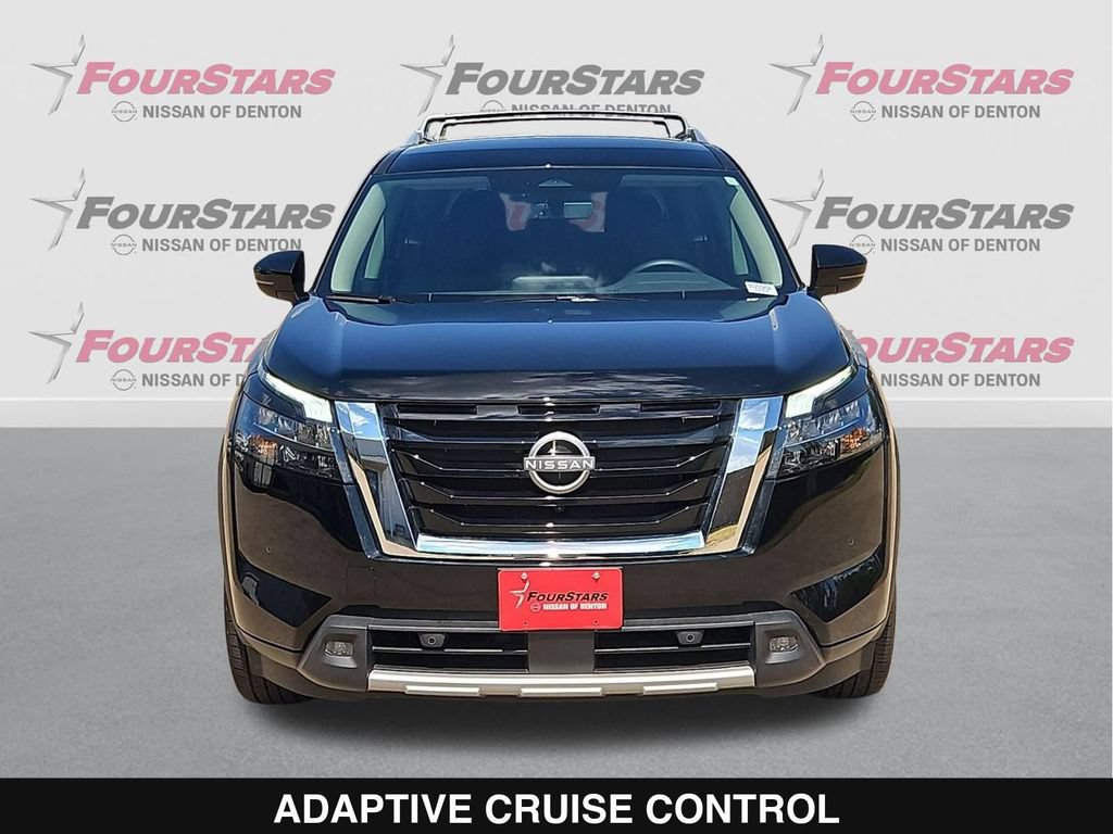 Used 2025 Nissan Pathfinder SL FWD image 10