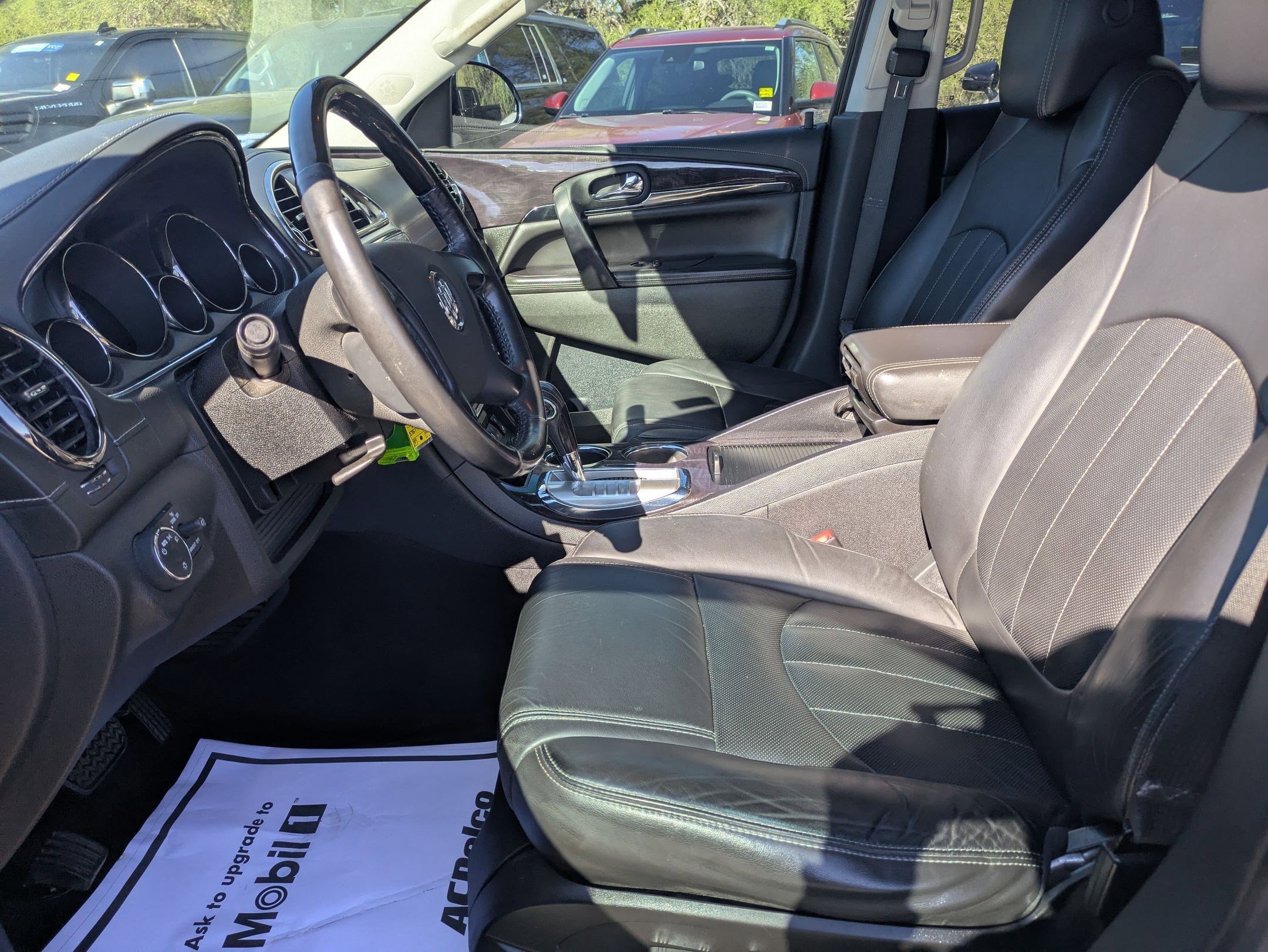 Used 2017 Buick Enclave Leather image 10