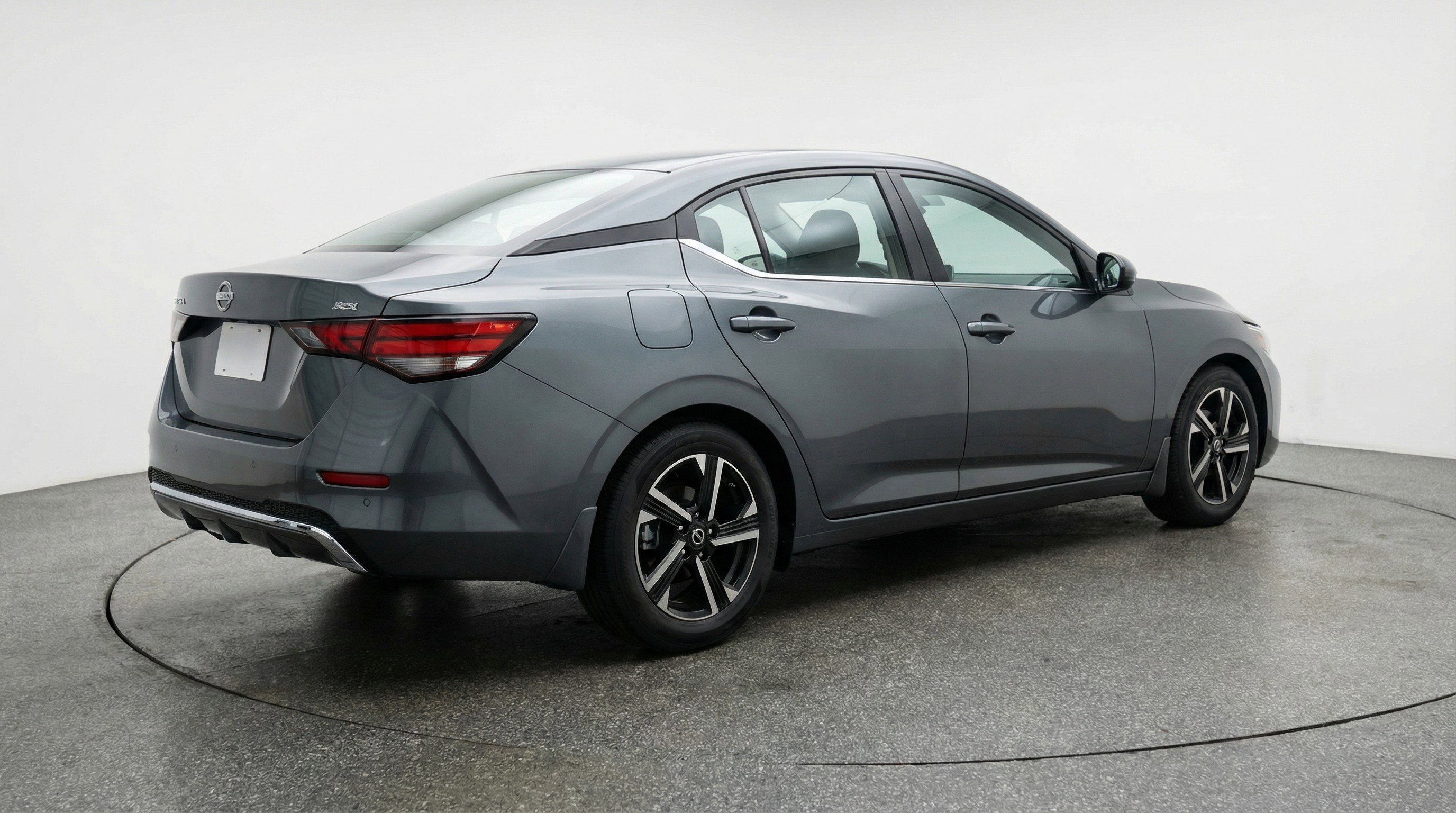 Used 2025 Nissan Sentra SV image 9