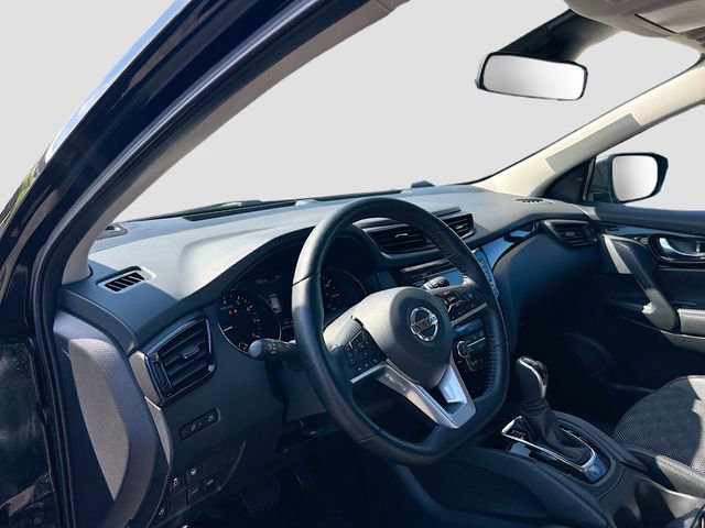 Certified 2022 Nissan Rogue Sport SV w/ Technology Package FWD image 6