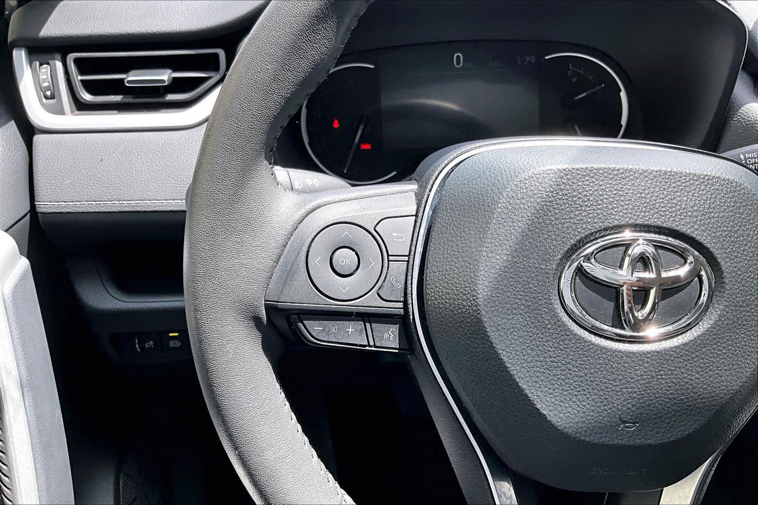 Used 2023 Toyota RAV4 XLE Premium FWD image 24