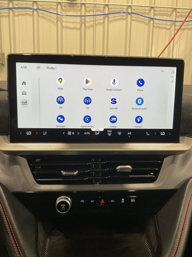 Used 2025 Ford Explorer ST-Line w/ ST-Line Street Pack image 19