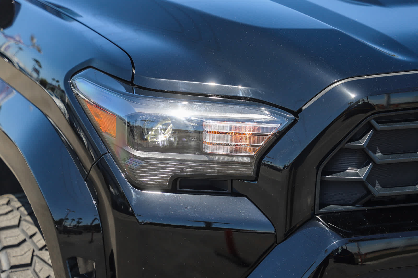 Used 2025 Toyota 4Runner TRD Sport Premium w/ Tow Technology Package AWD/4WD image 4