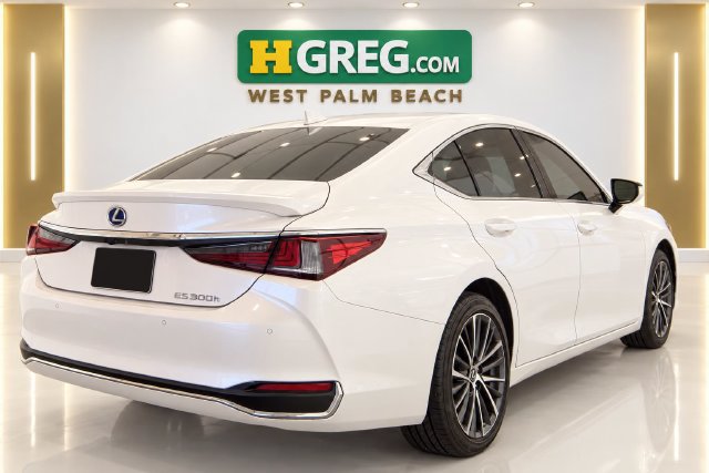Used 2024 Lexus ES 300h w/ Premium Package FWD image 6