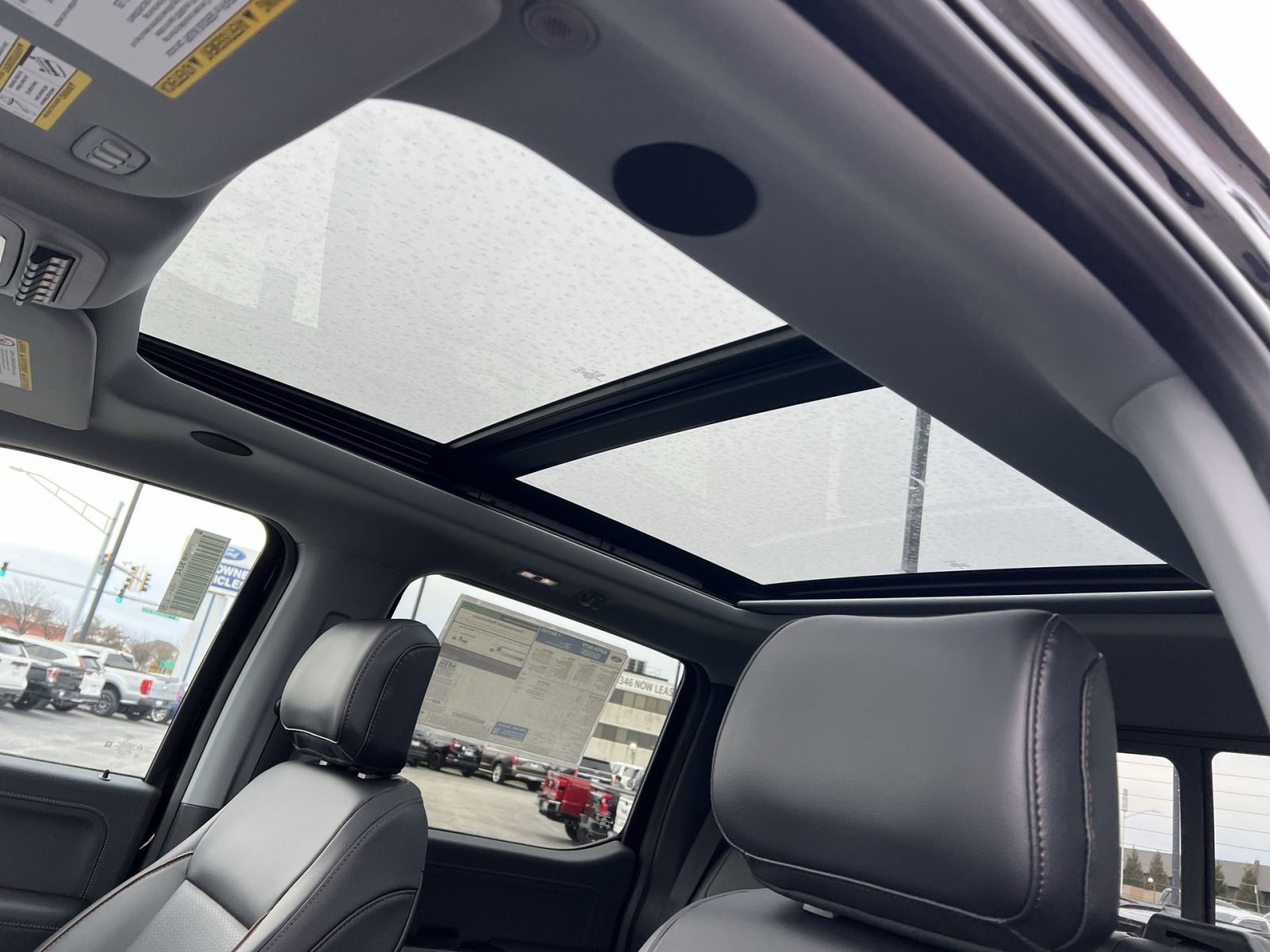 New 2026 Ford F250 Lariat w/ Black Appearance Package image 24