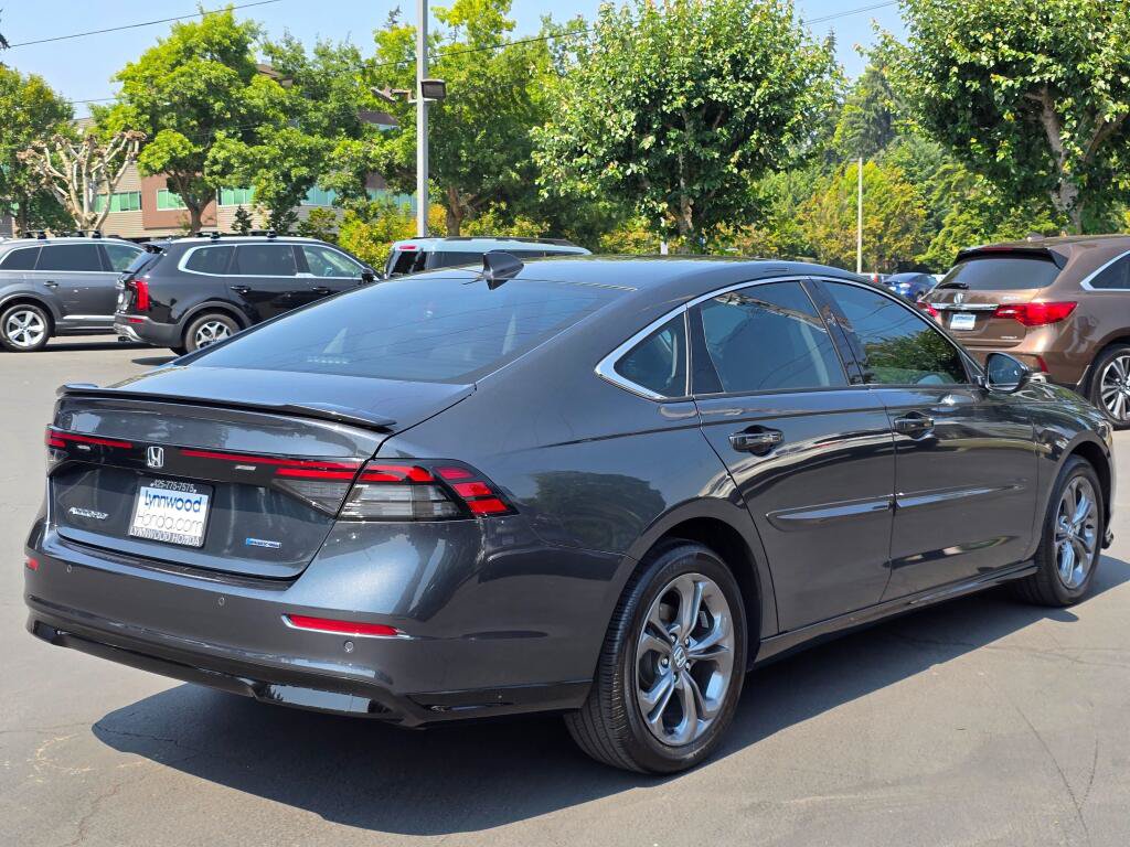 Used 2023 Honda Accord EX-L image 11