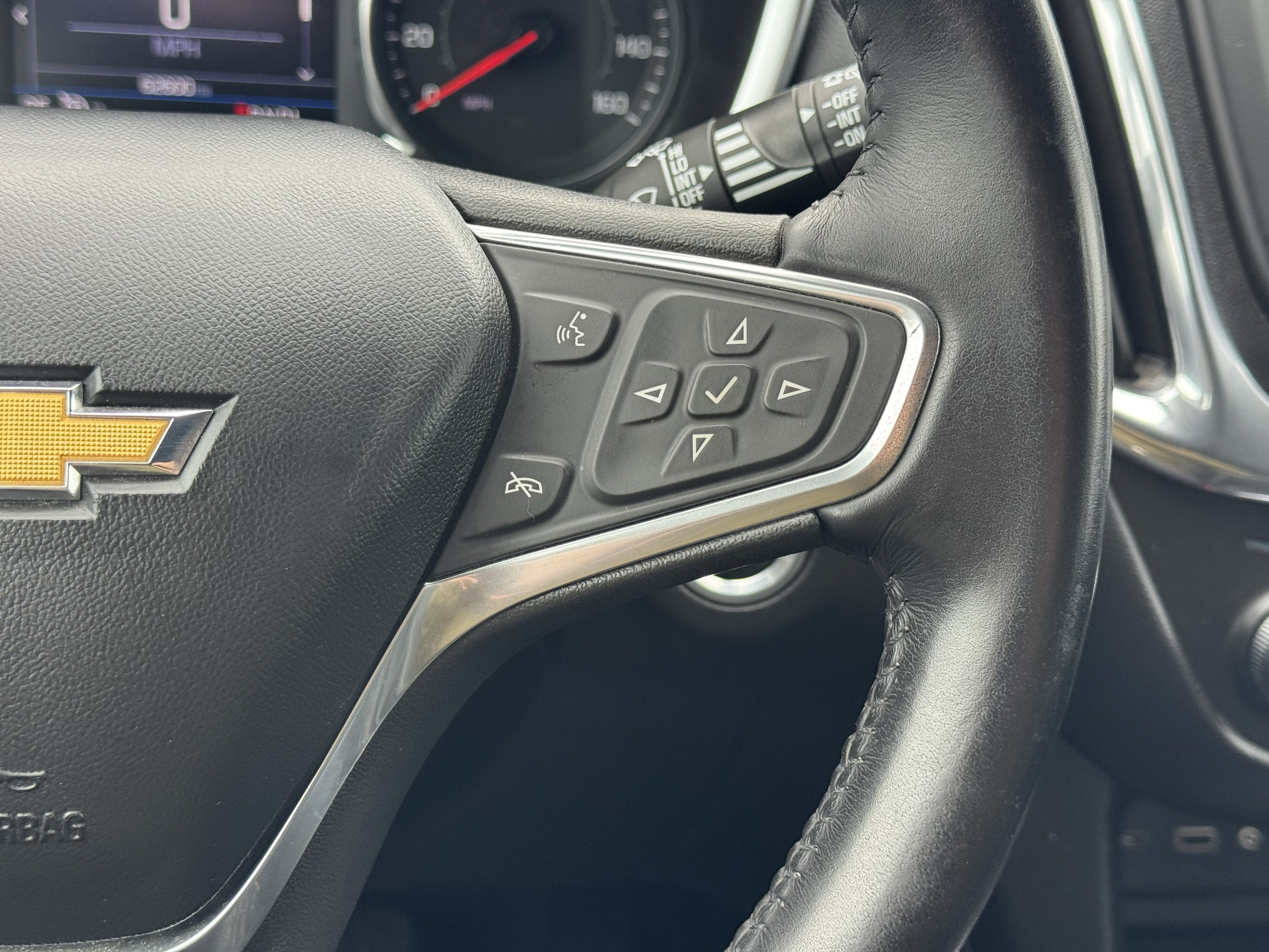Certified 2022 Chevrolet Equinox LT w/ Driver Convenience Package AWD/4WD image 33