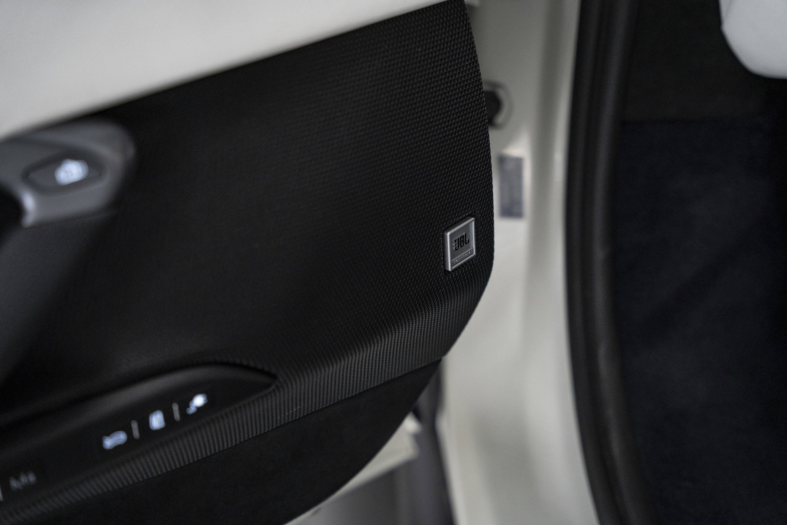 Used 2025 Ferrari 296 GTS image 31