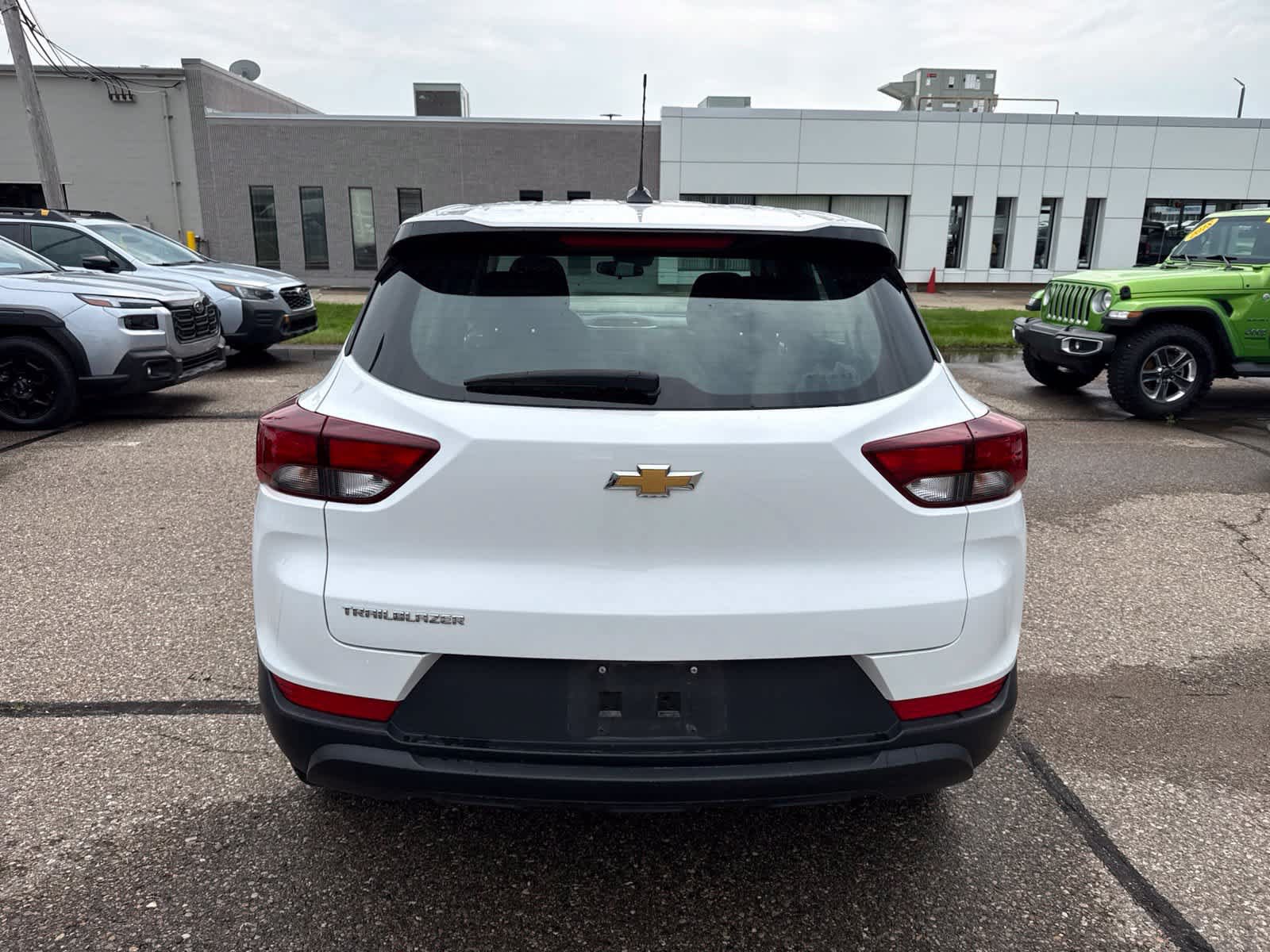 Used 2023 Chevrolet TrailBlazer LS FWD image 10