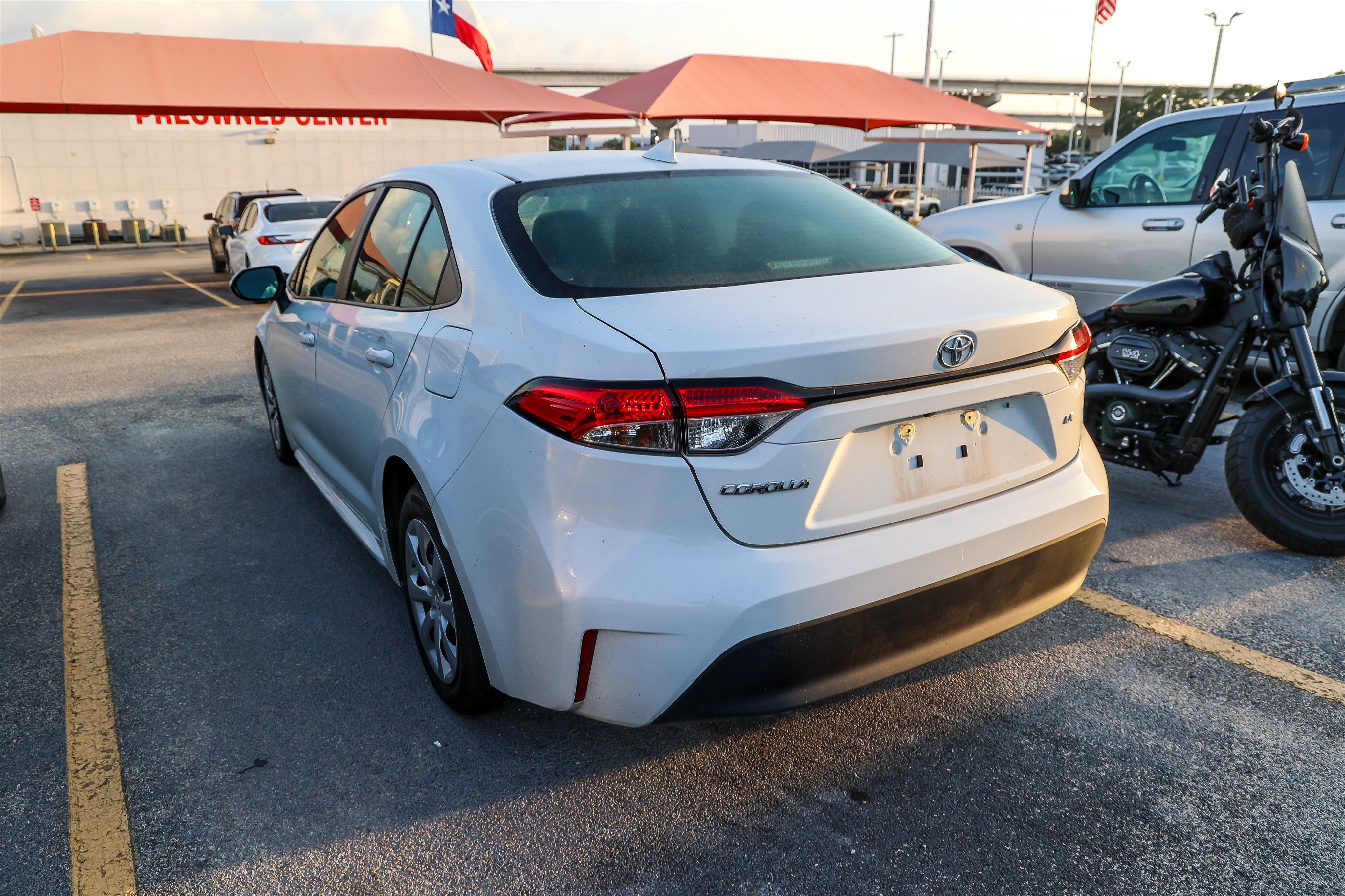 Used 2024 Toyota Corolla LE FWD image 10