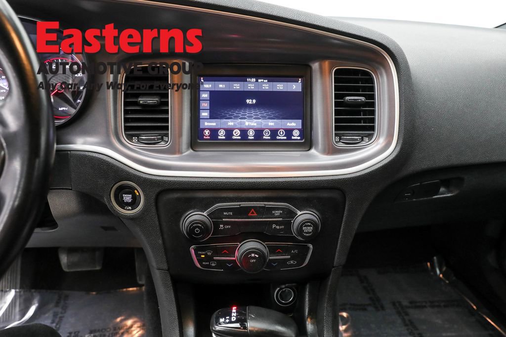 Used 2022 Dodge Charger SXT image 12