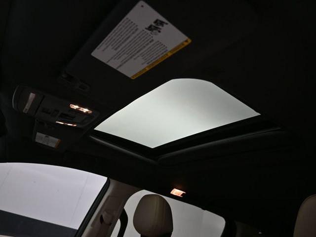 Used 2021 Toyota Sienna XLE image 44