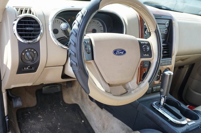 Used 2010 Ford Explorer Eddie Bauer image 7