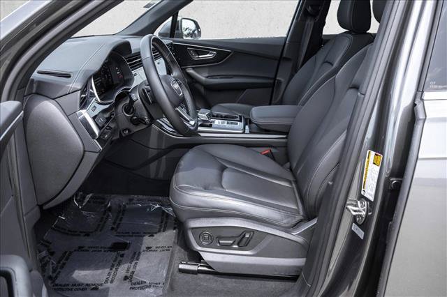 Certified 2025 Audi Q7 2.0T Premium Plus w/ Convenience Package AWD/4WD image 12