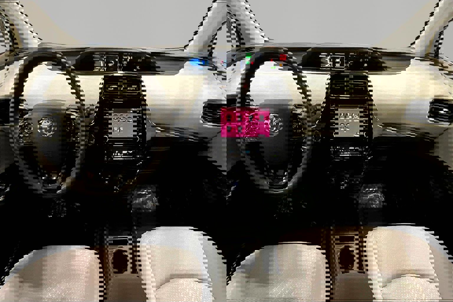 Used 2020 Toyota Prius LE image 7