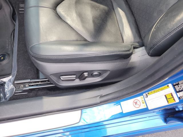 Used 2019 Toyota Camry XSE w/ Navigation Package FWD image 18