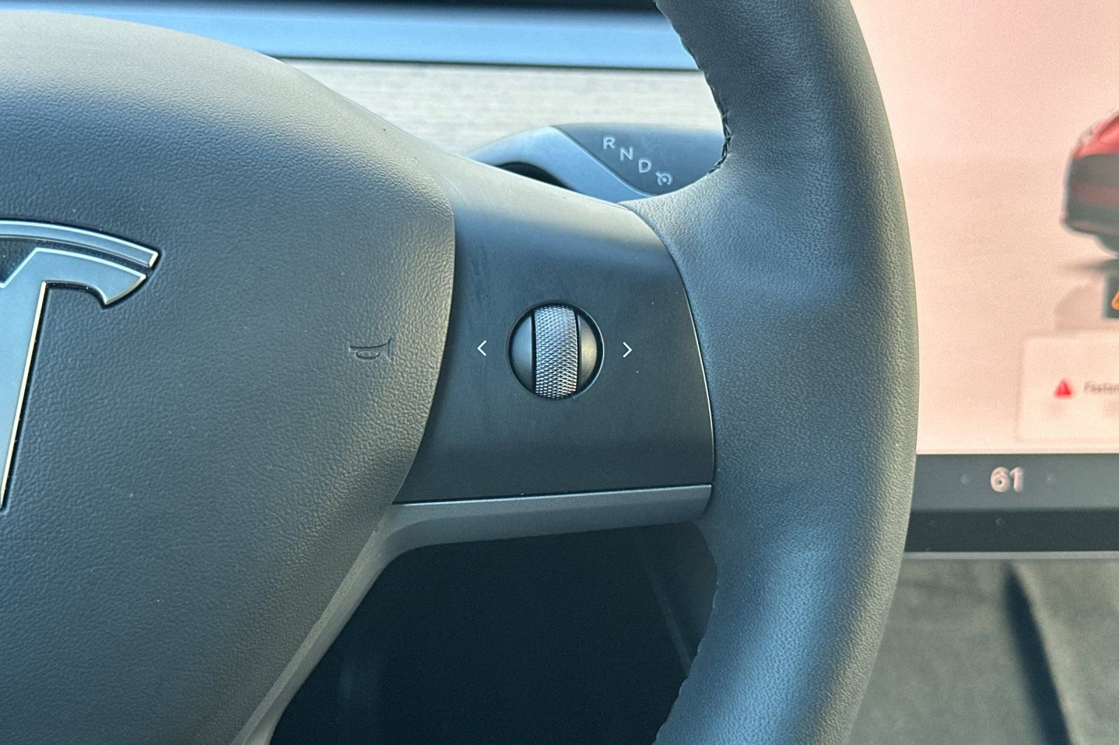 Used 2022 Tesla Model Y Long Range image 29