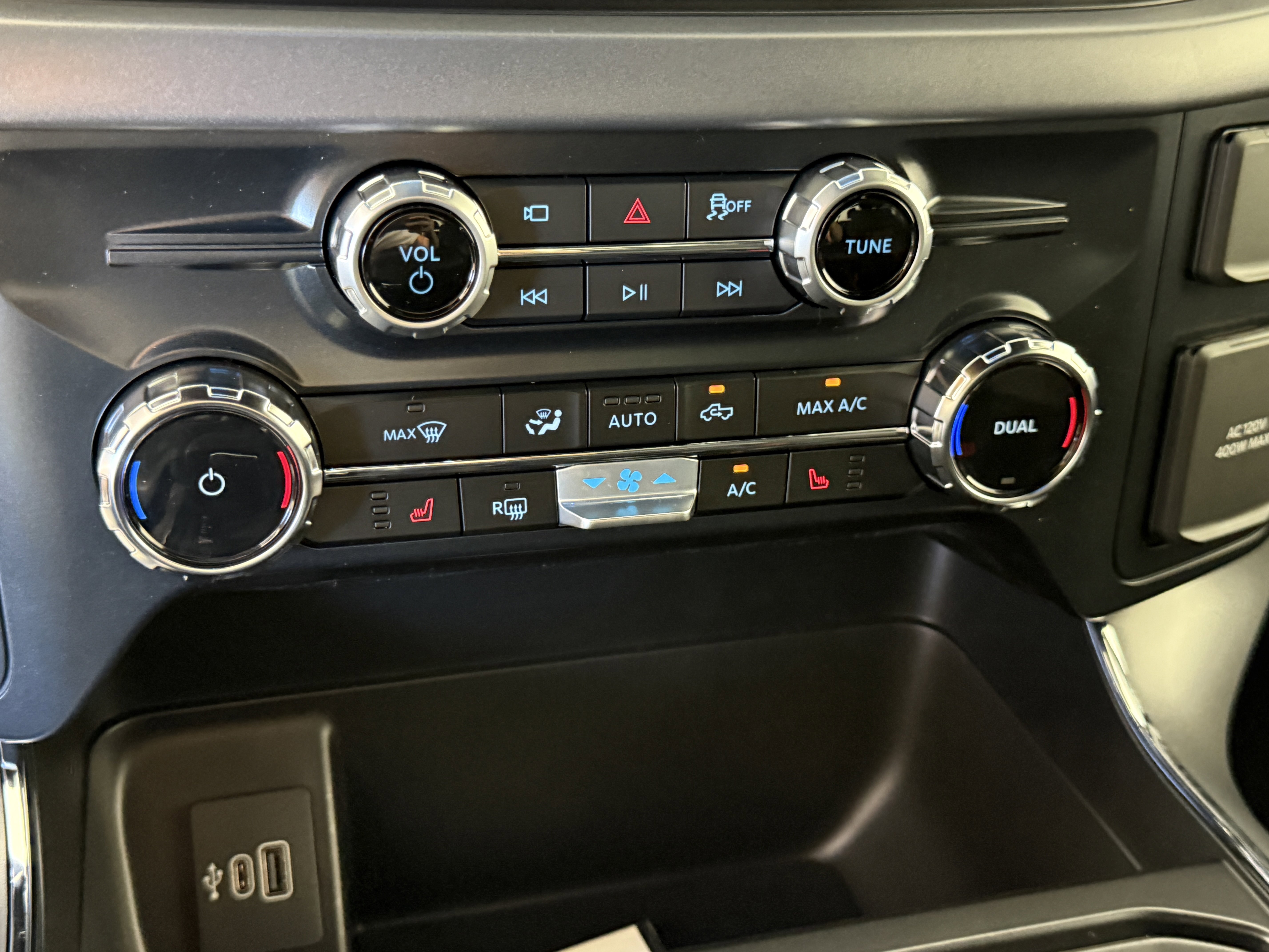 New 2025 Ford F150 XLT image 23