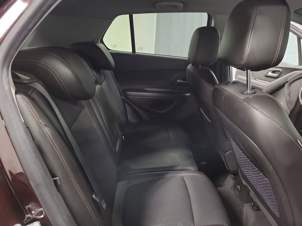 Used 2022 Chevrolet Trax LT w/ Driver Confidence Package AWD/4WD image 20