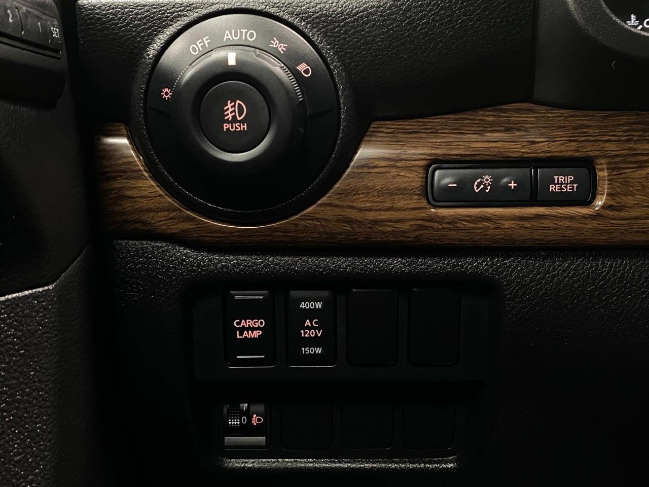 Used 2021 Nissan Titan Platinum Reserve w/ Moonroof Package image 15