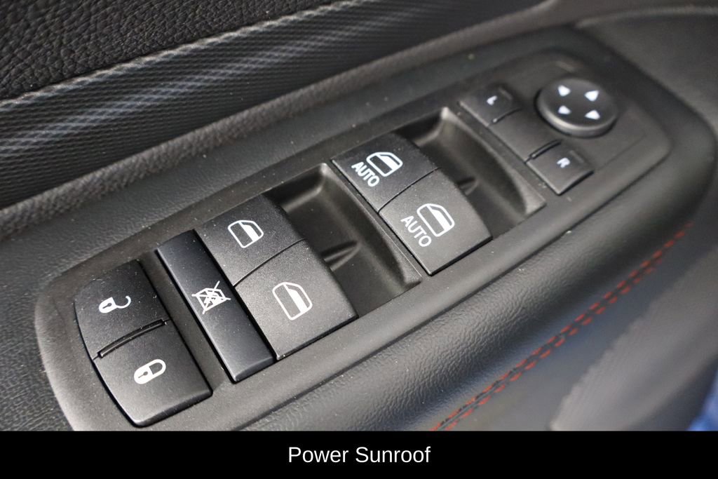 Used 2025 Dodge Durango GT image 17