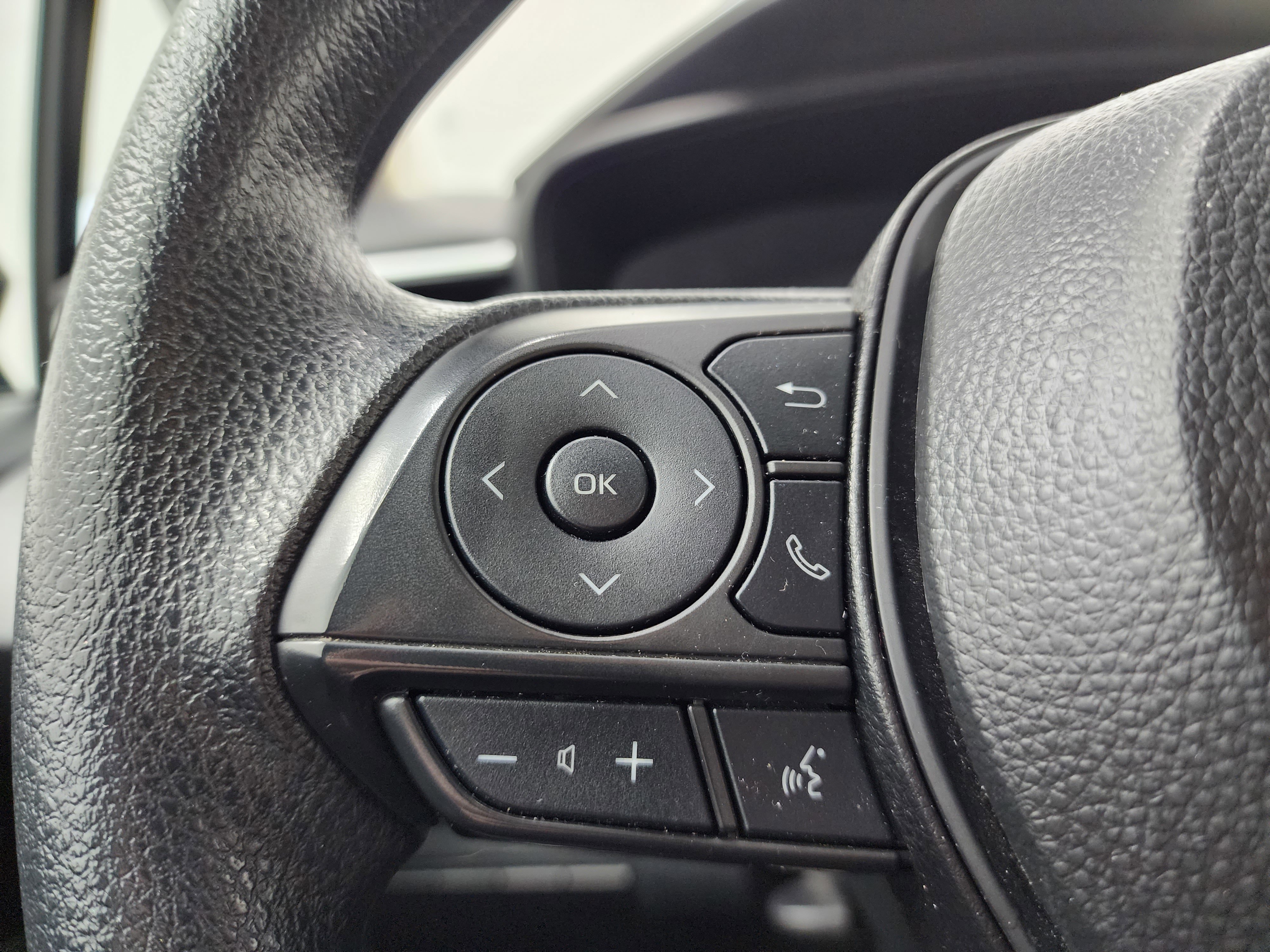 Used 2024 Toyota Corolla LE image 13